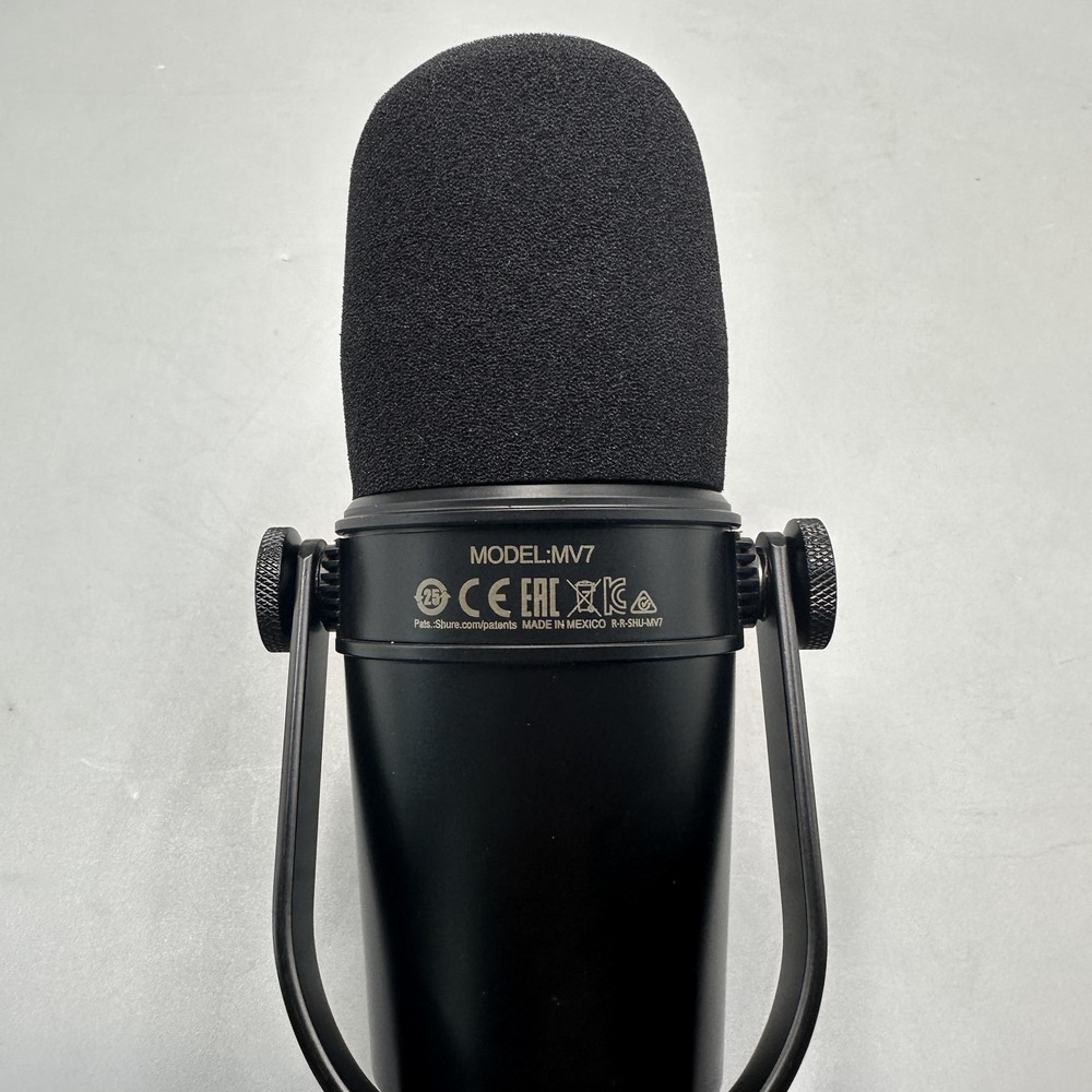 Shure MV7 Dynamic Vocal Microphone Cardioid Form Factor USB/XLR Compatible NEW