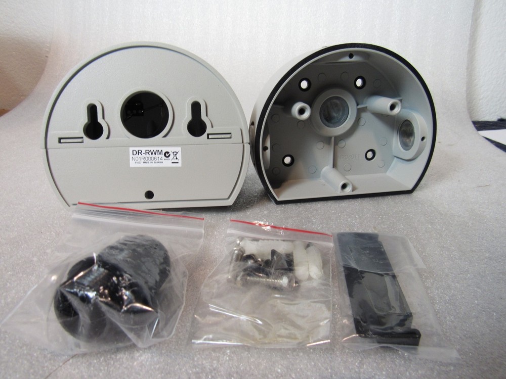 GE Security DR-RWM Rugged Dome Mount [CTNO]