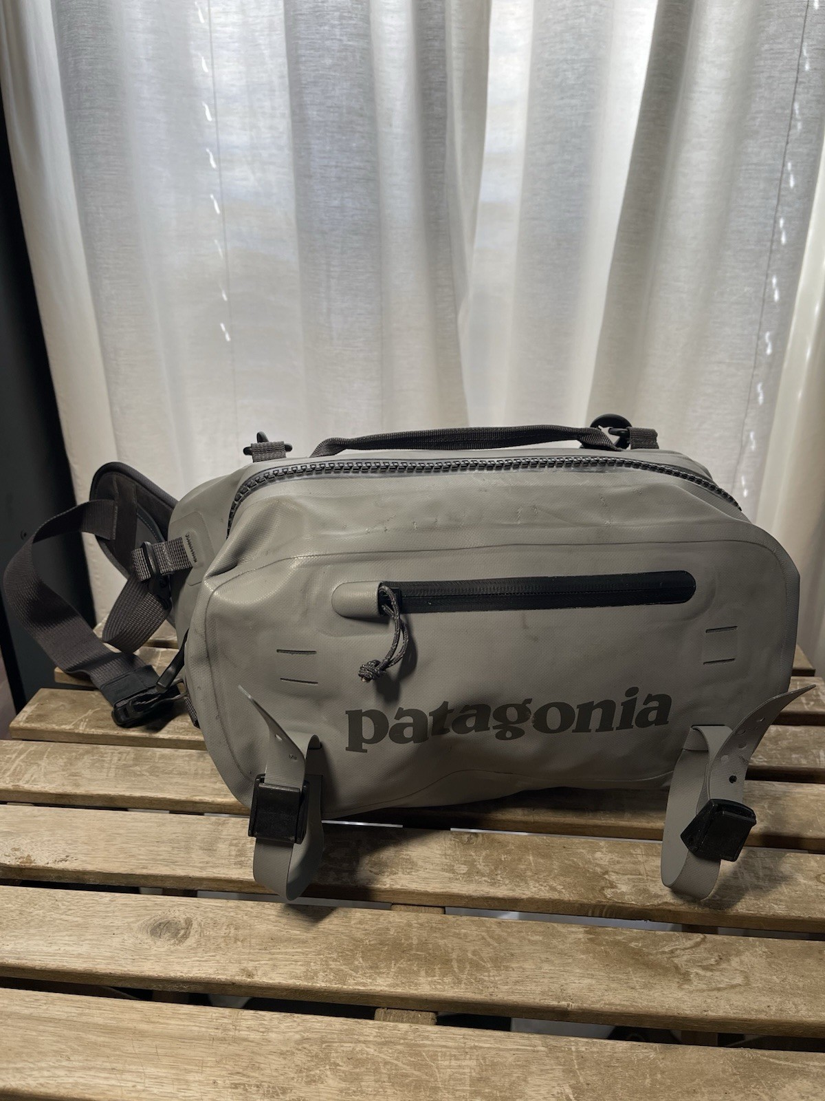 Patagonia Storm Surge Fishing Hip Pack 48146 RARE Discontinued