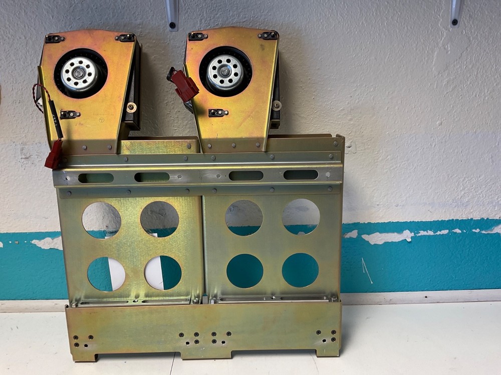 Falcon 2000 avionics structural mounting assembly,