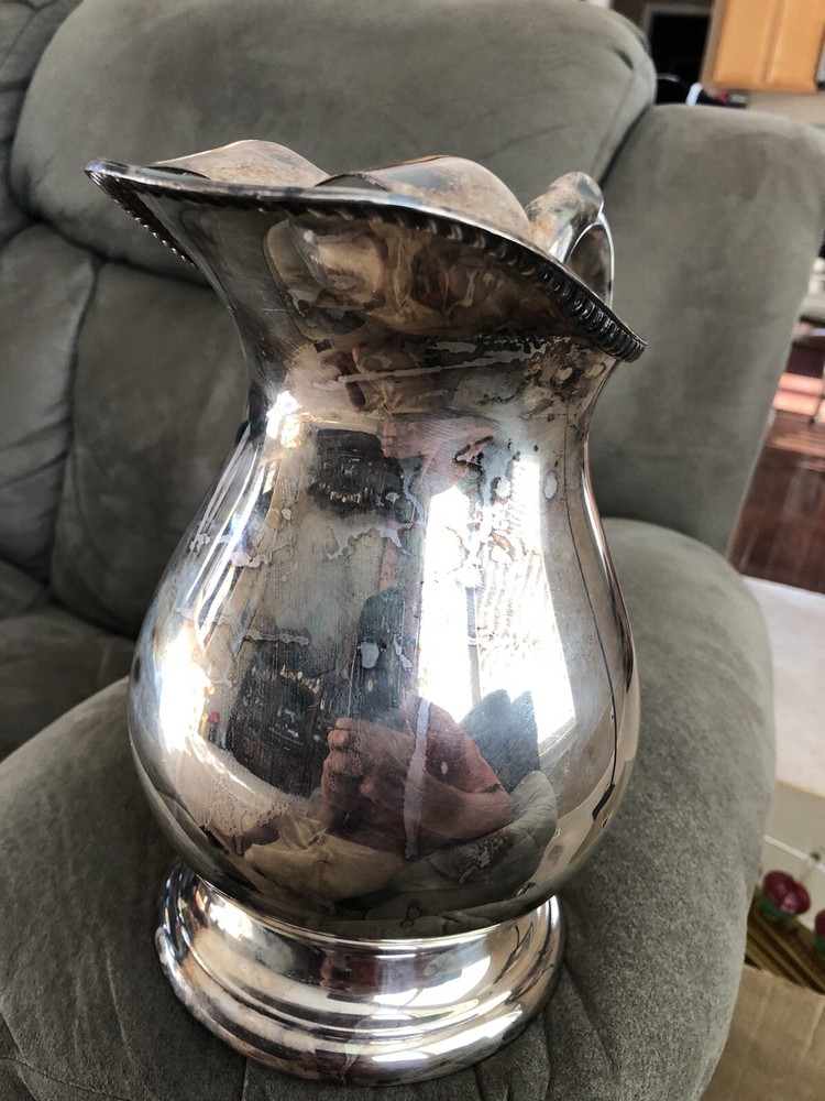 MARSHALL FIELDS VINTAGE WATER PITCHER STAMPED WITH MARSHALL FIELDS A22