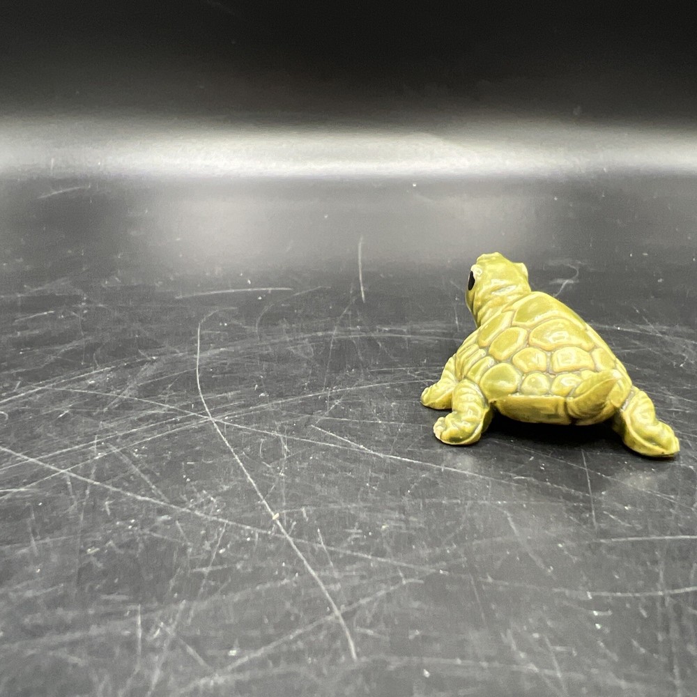 Miniature Green Ceramic Turtle Tortoise 1.75 In Long
