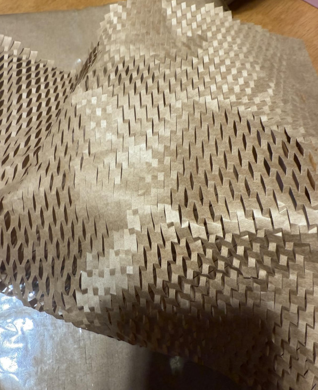 Honeycomb Packing Paper Cushion Wrap Sheets Packing Moving Shipping Lock Protect