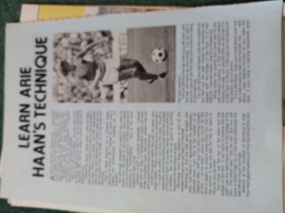 El40  Ephemera 1980s article arie haan