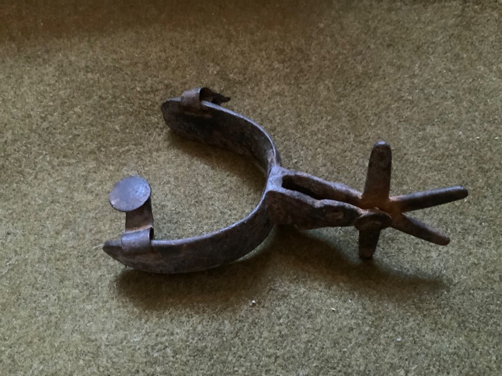 ANTIQUE MEXICAN SPURS