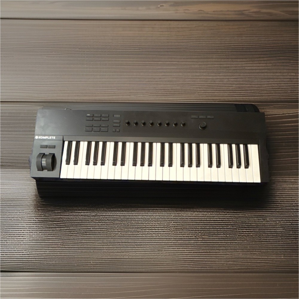 Native Instruments Komplete Kontrol A49 49-Key MIDI Keyboard Controller