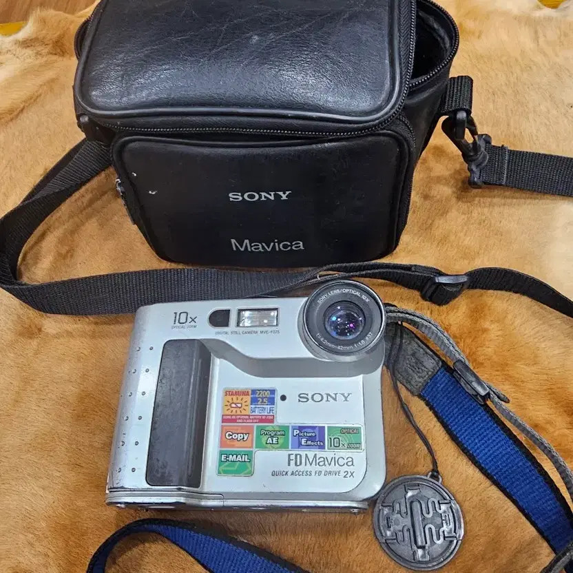 Sony FD Mavica Digital Camera with Case
