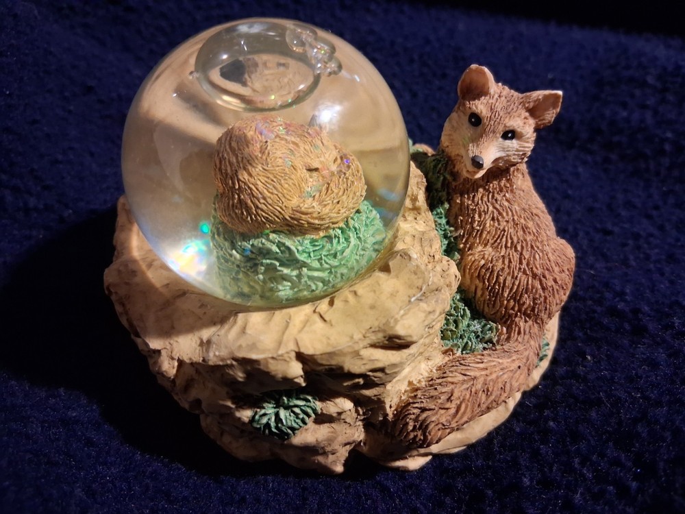 Giuseppi Studio 100 Fox Snow Globe Paperweight