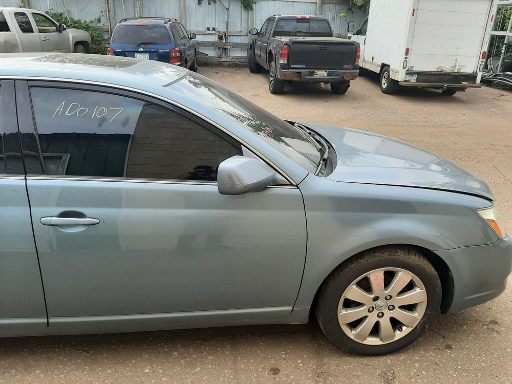 AVALON 2007 High Mounted Stop Light 1040465