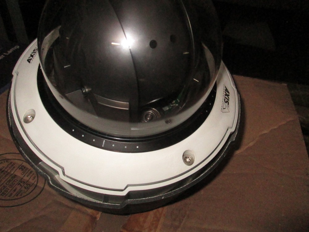 AXIS Q6032-E 60HZ PTZ Network Camera with Pendant Interface Plate