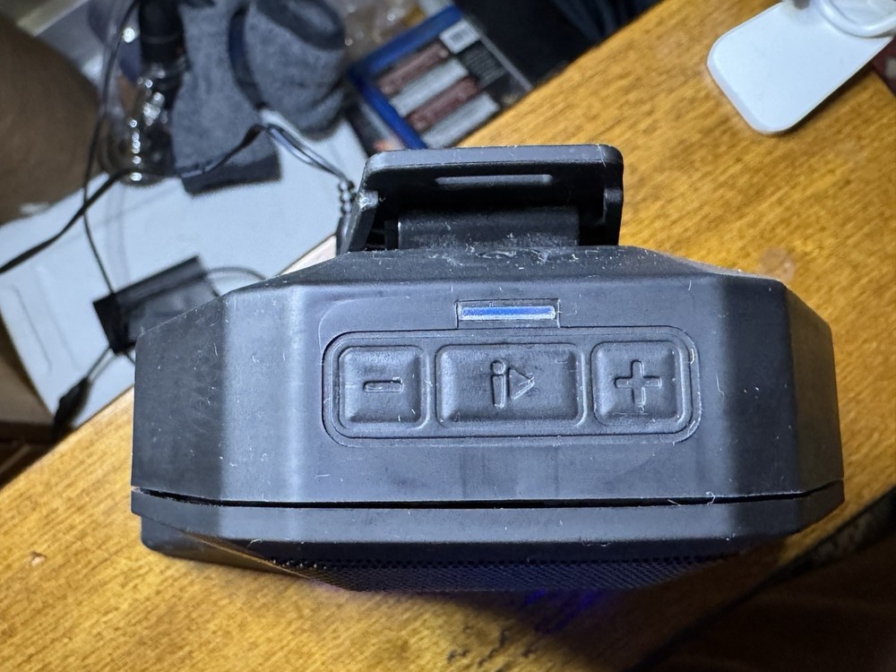 Boombot Pro Bluetooth Speaker Good Working Condition Bass Boost BSTN-BLK
