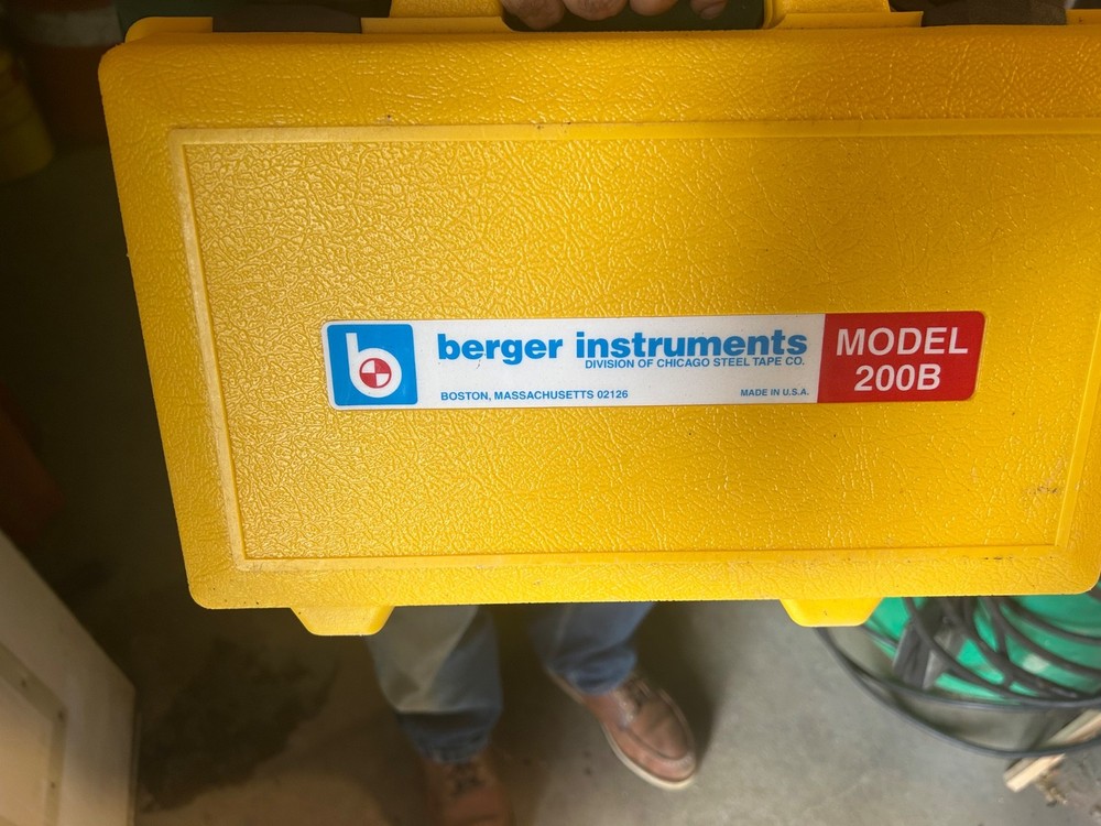 Berger Instruments Model 200B Level Transit W/ Case