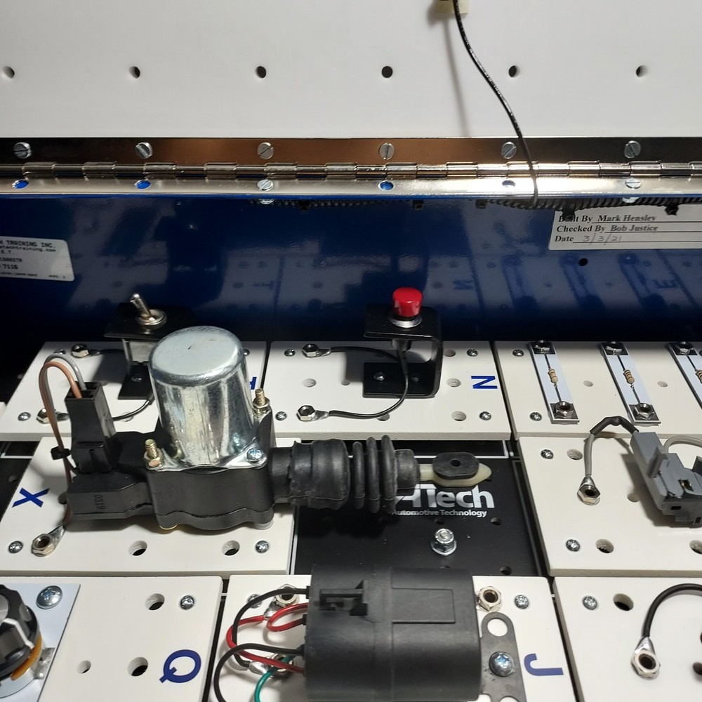 ATech GM 18002TR Specialized Electronic Training Kit - Great Condition!