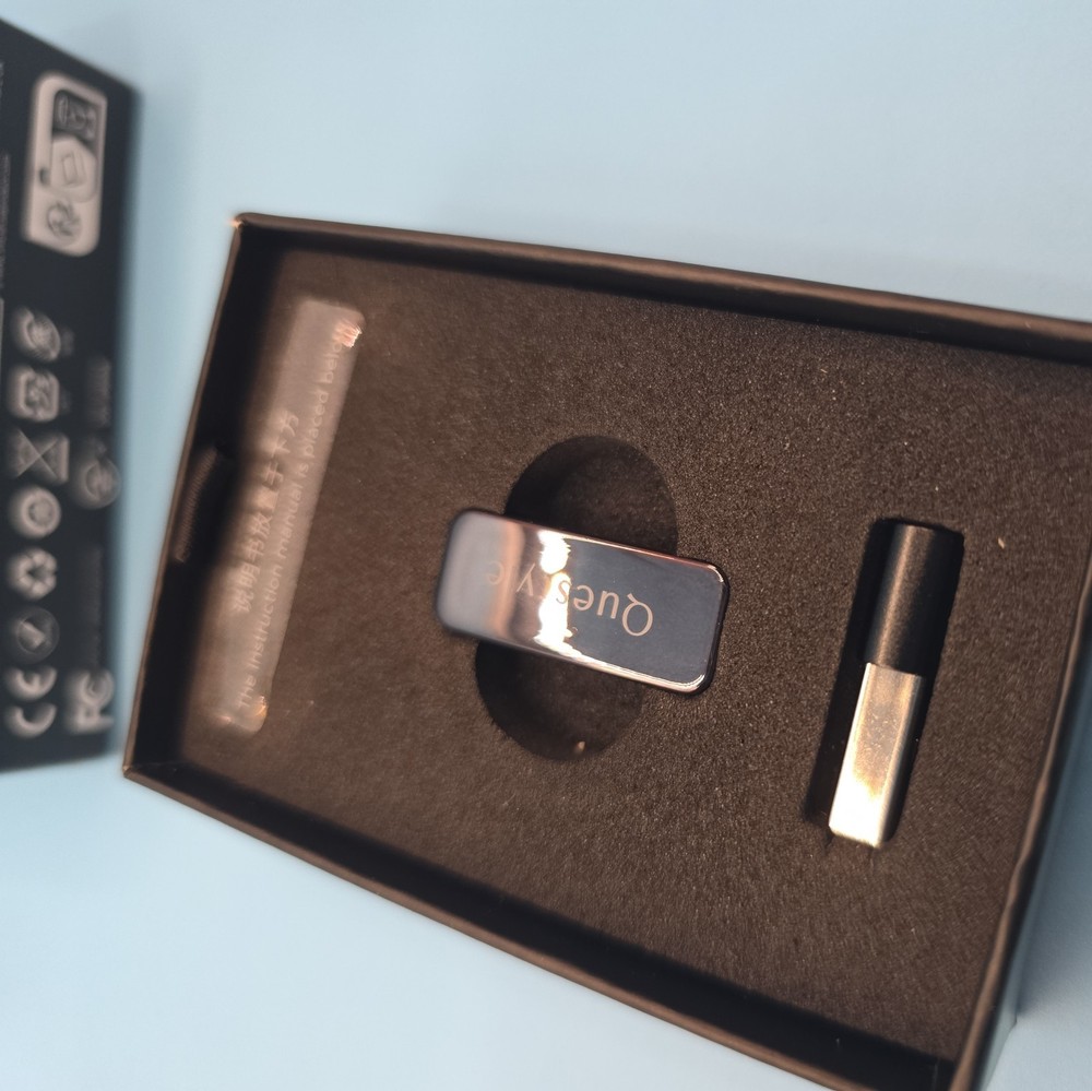 Questyle QCCDongle Pro Lossless Bluetooth TransmitterMfi Certified NEW open box