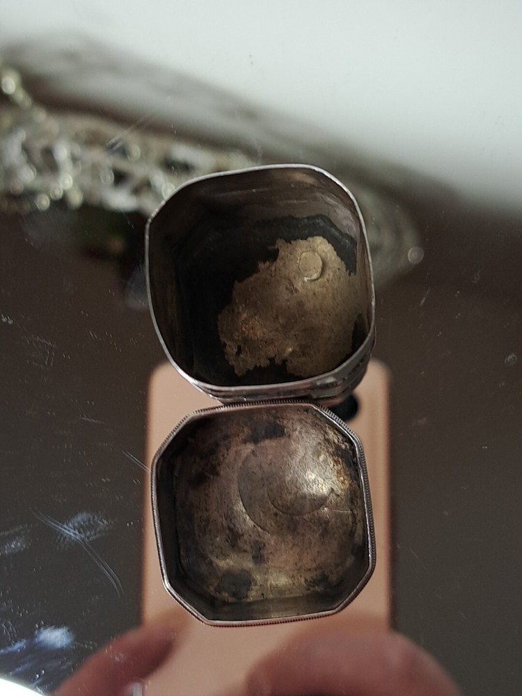 19th Century Dutch Silver Peppermint Box 18.4g