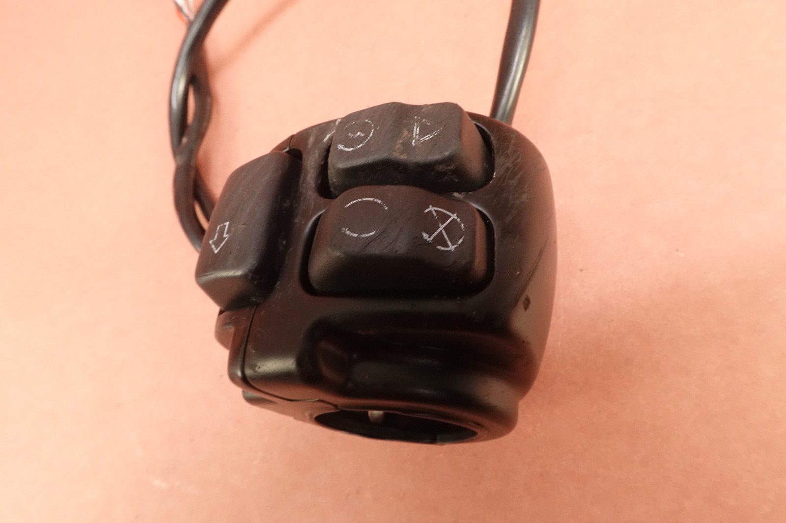 2018-2024 Harley Davidson Street Bob FXBBS Right Control Start Stop Switch