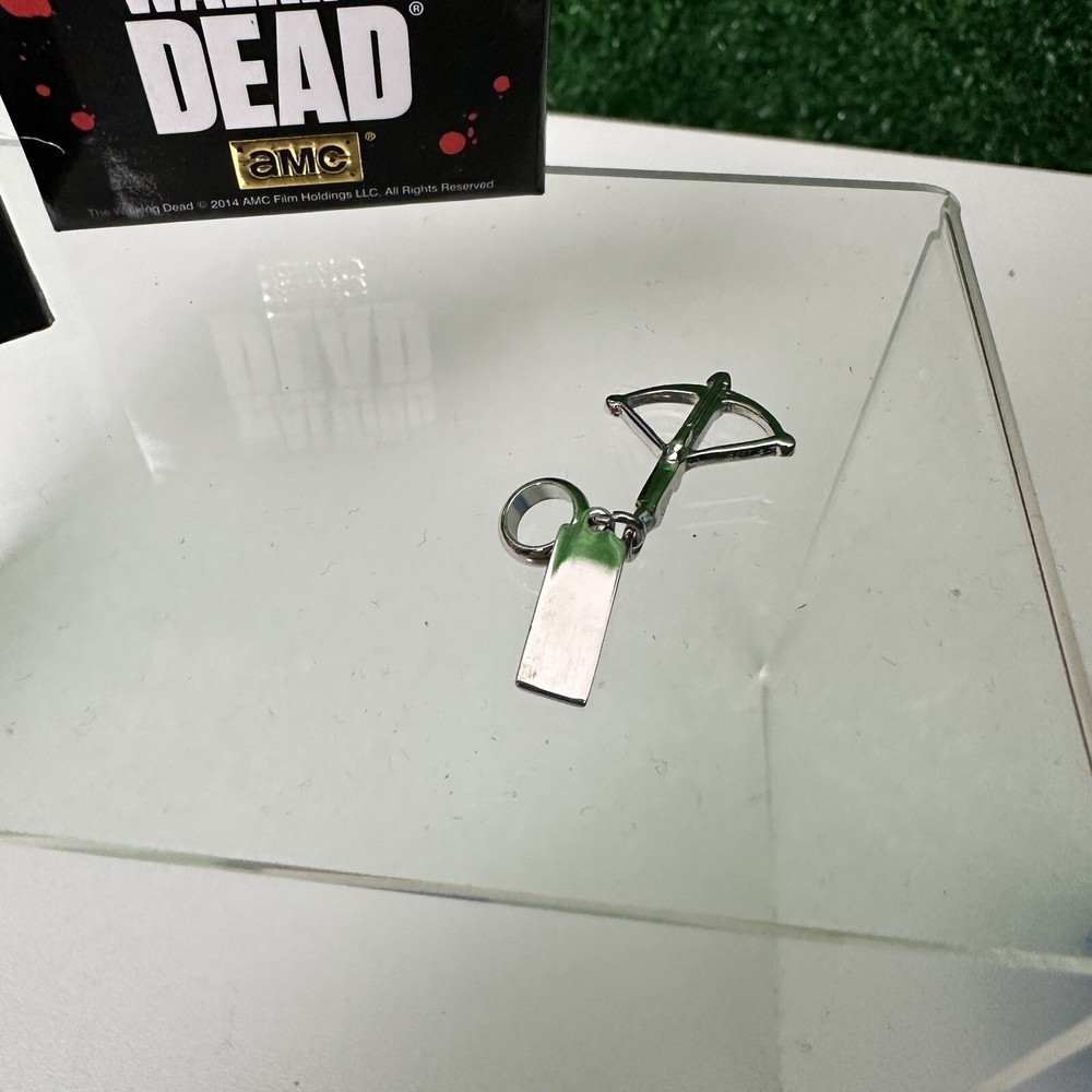 Walking Dead Daryl Dixon CrossBow Charm Dangle ThinkGeek vault 2014 AMC