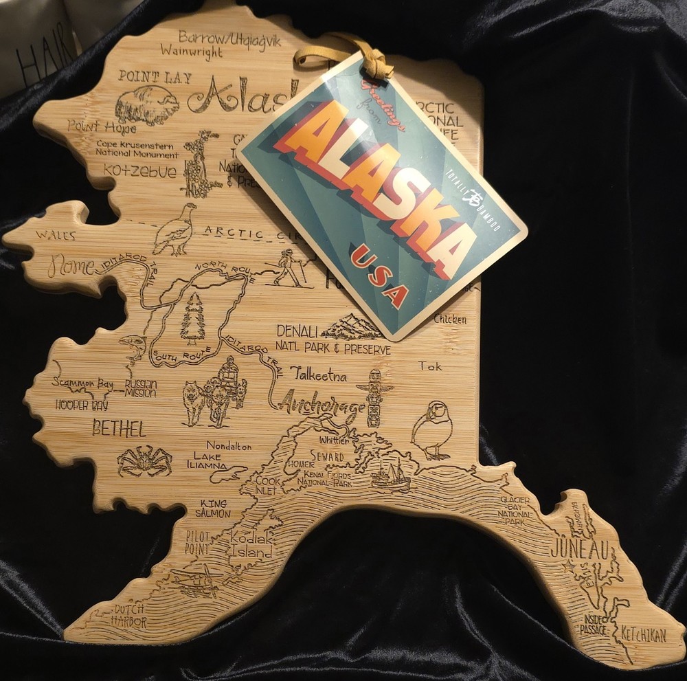 NWT Bamboo State Cutting Board Alaska Map State