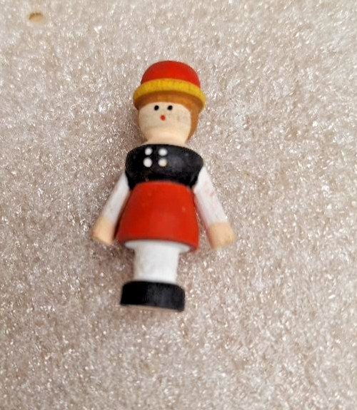 Cuckoo clock dancer 1 1/4" high