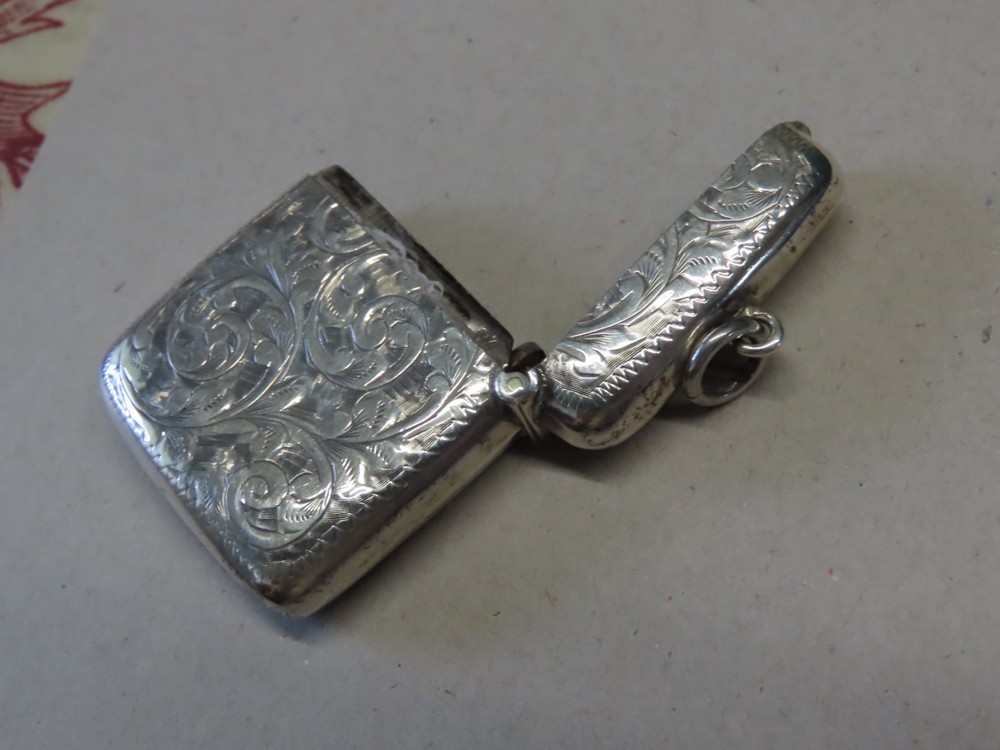 Solid silver vesta case, engraved pattern and initials