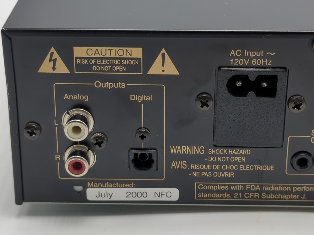 Nakamichi CD Player model CD-5 **Read Description**