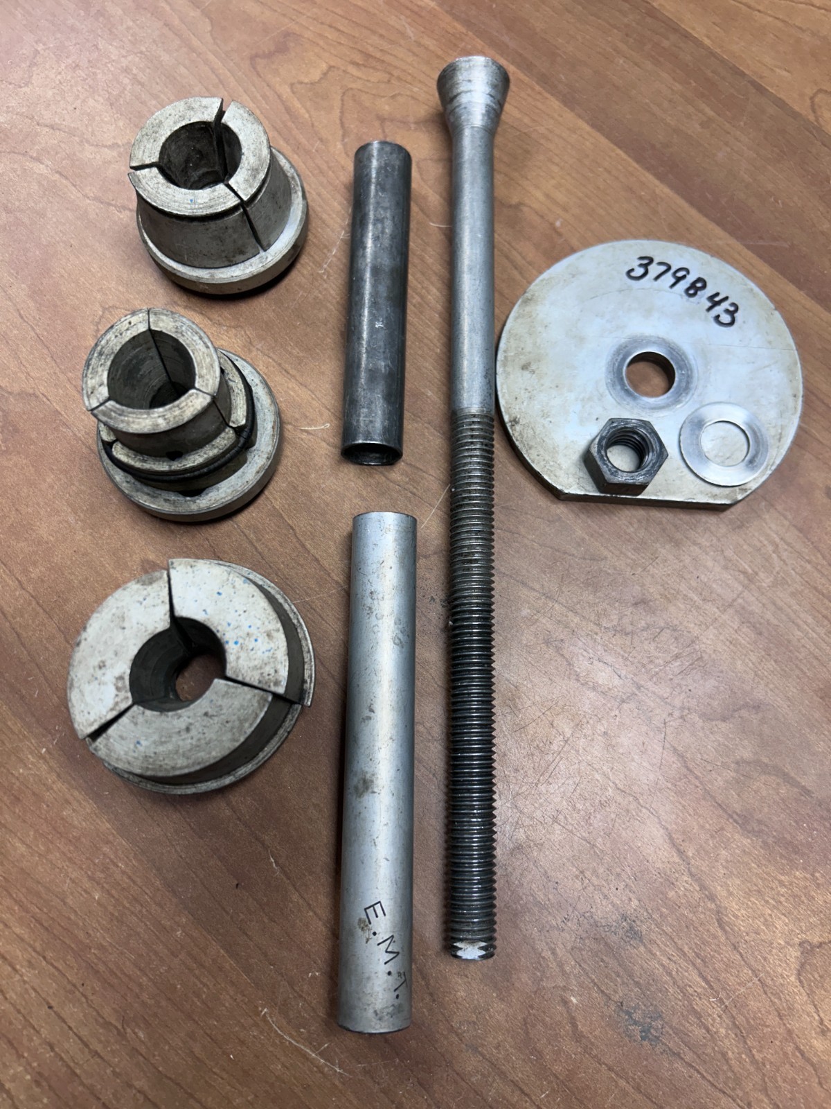 OEM OMC Evinrude Johnson 379843 Specialty Tool Coil & Bearing Puller Set