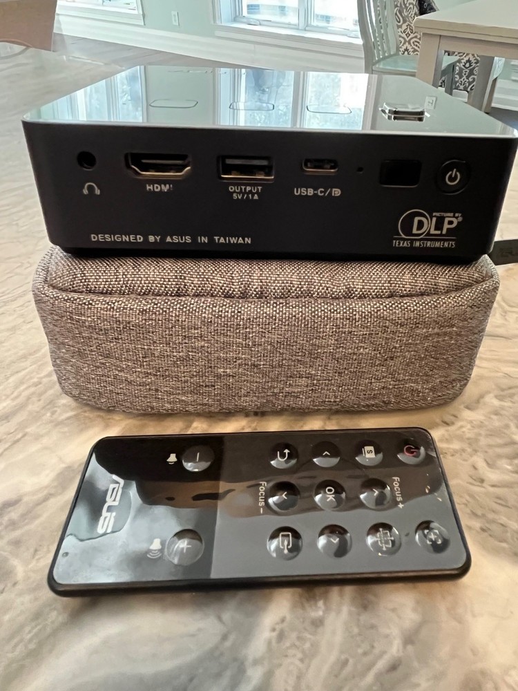 Asus Zenbeam S2 projector