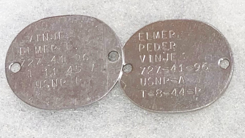 WWII USNR Elmer Vinje T-44 Dog Tag Set