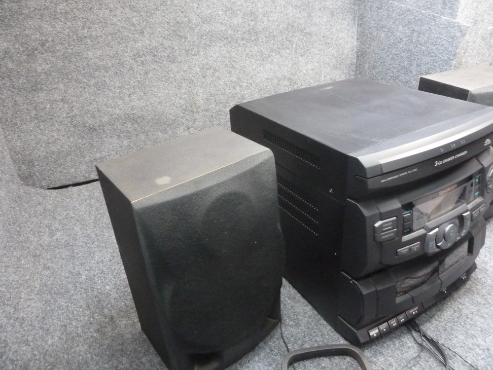 Sharp CD-C1800 Component Stereo System 3-CD Changer Dual Cassette
