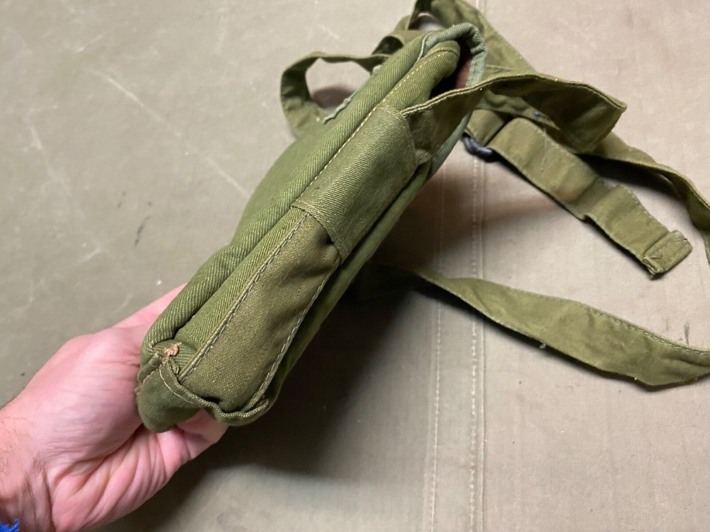 ORIGINAL WWII US AIRBORNE PARATROOPER RIGGER MADE JUMP CANTEEN CARRIER BAG