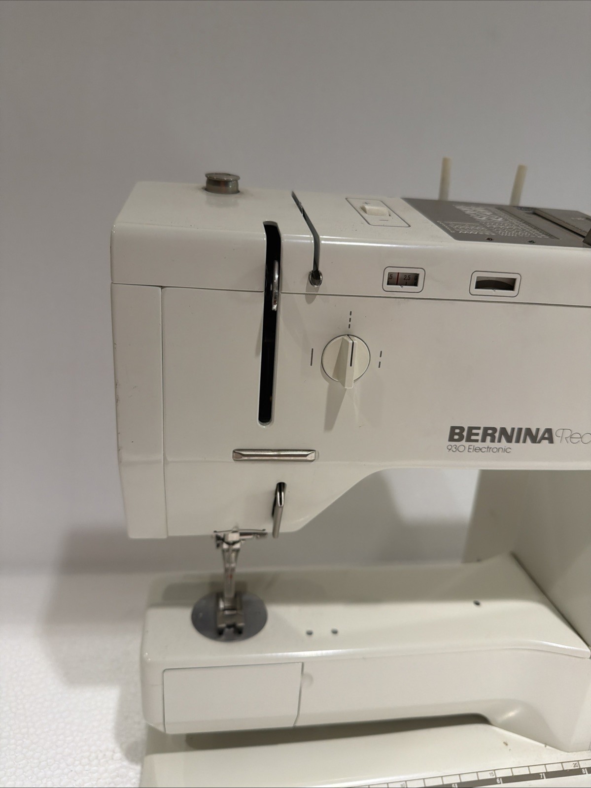 BERNINA Record 930 Electronic Sewing Machine UNTESTED No Power Cord No Pedal