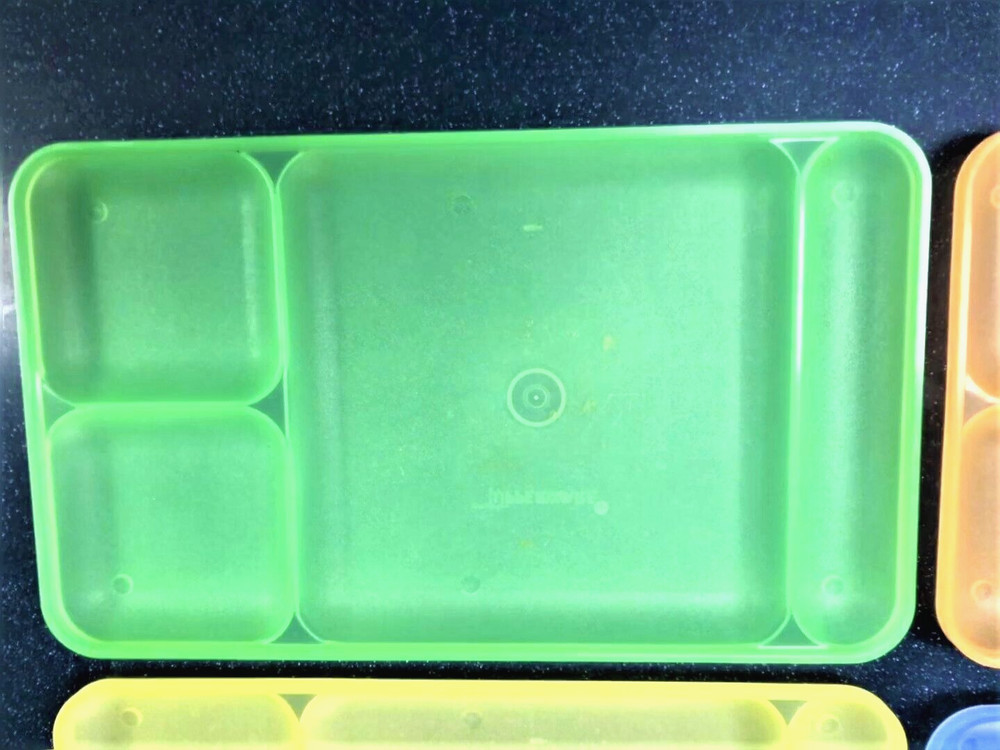 4 RETRO COLORED TUPPERWARE PLASTIC DIVIDED TRAY LUNCH TV STACKABLE CAMPING