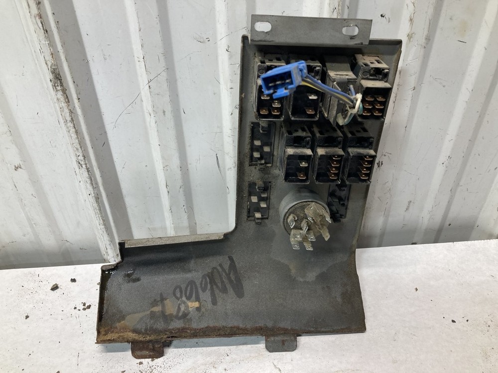 Freightliner FL70 SWITCH Dash Panel - Used