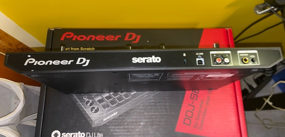 Pioneer DJ DDJ-SB3 Double Deck Controller 16 Pads USB Serato Filter Loop EQ