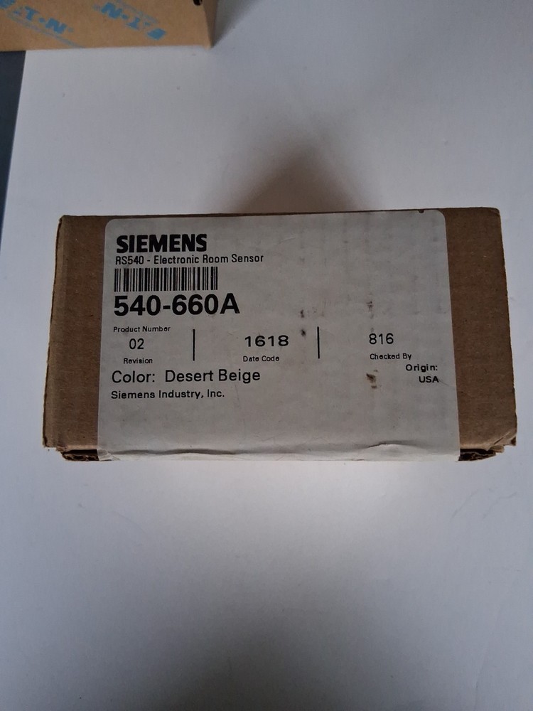 Siemens — 540-660A Electronic Room Sensor New Sealed