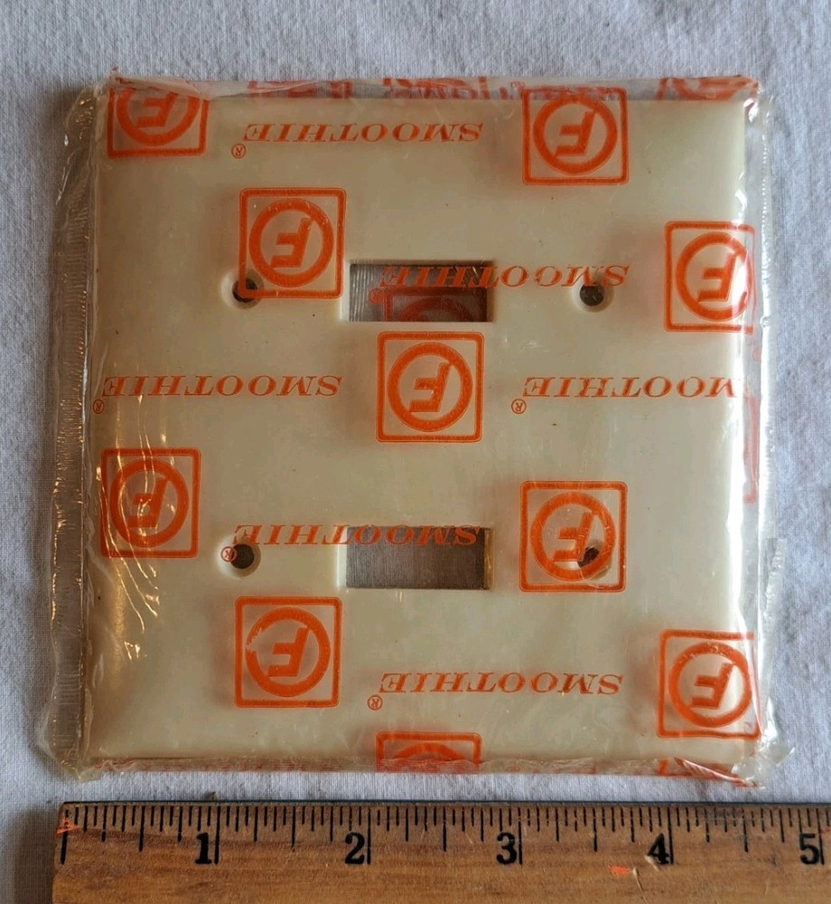 Smoothie Almond 2-Gang Toggle Switch Device Mount Wall Plate