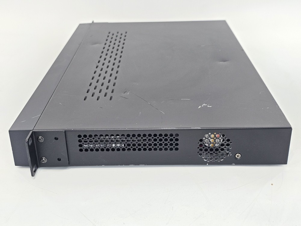 3xLOGIC V250-8-4TB Embedded PoE Server