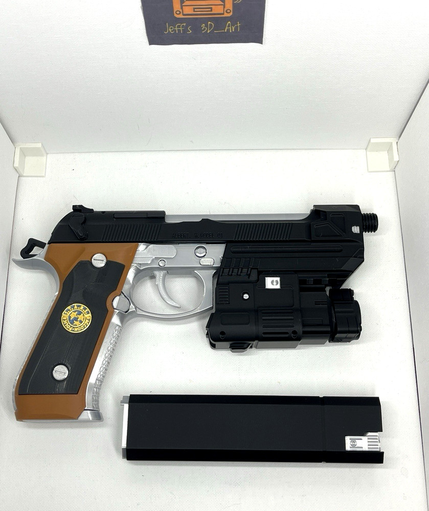 Resident Evil – Beretta 92F Samurai Edge / Wesker Moving Slide 1:1 Prop Cosplay