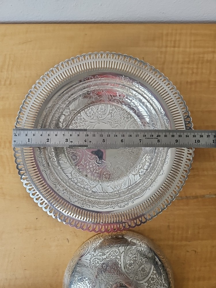 W.B. Mfg Co. Silverplate Lidded and Footed Bowl Pierced Openwork 10"