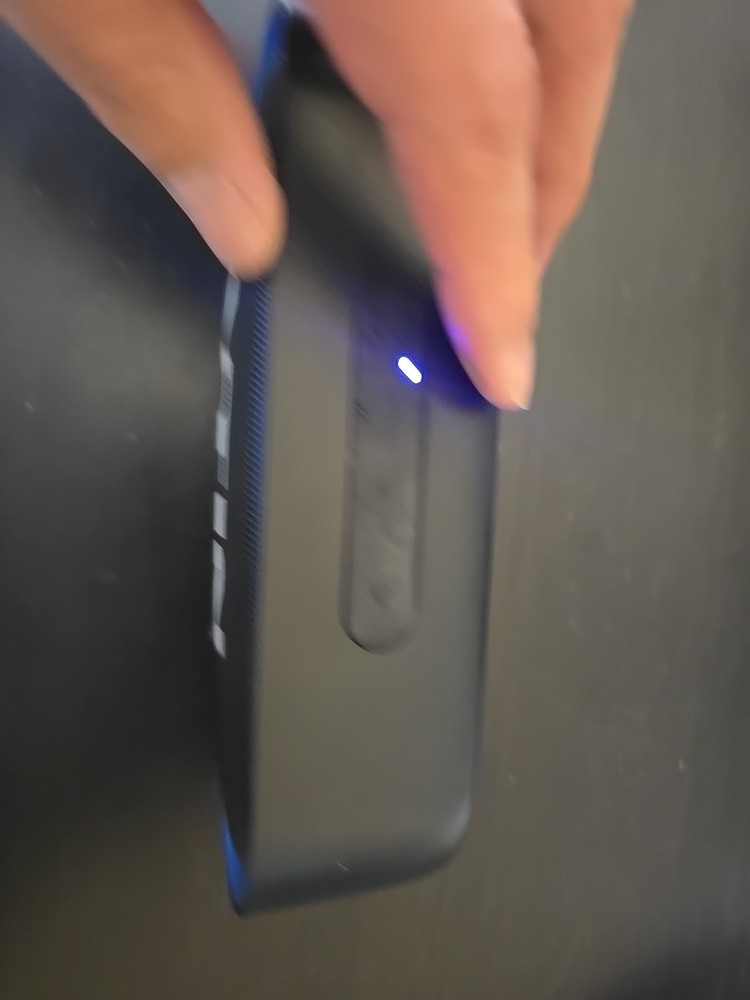 Bluetooth speaker, VTIN, black, used , model # BH338A