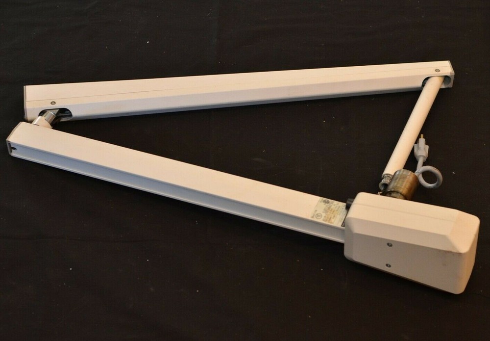 Adec 6300 Post Mount Dental Light Arm
