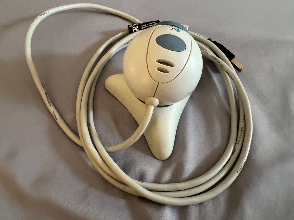 Logitech V-UH9 Webcam with Stand Untested AS IS