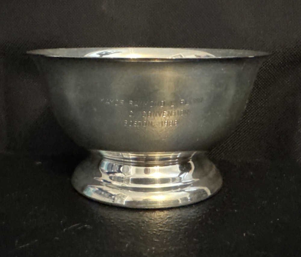 Mayor Raymond Flynn Silver plated Bowl. Taunton Silversmith. 1988. Boston NLC