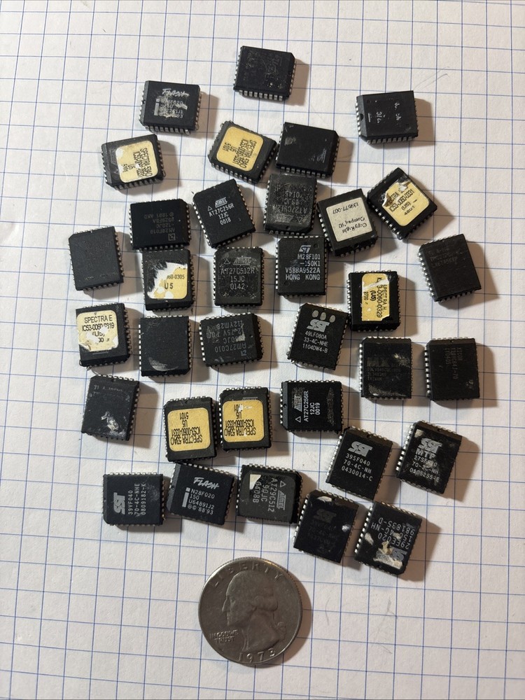 34 Piece Lot 32 Pin Assorted PLCC IC Chips @CPU129