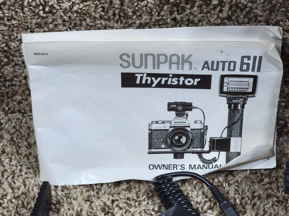 SunPak auto 611 Thyristor Flash Bundle Vintage + Quantum Battery 1 adapter READ