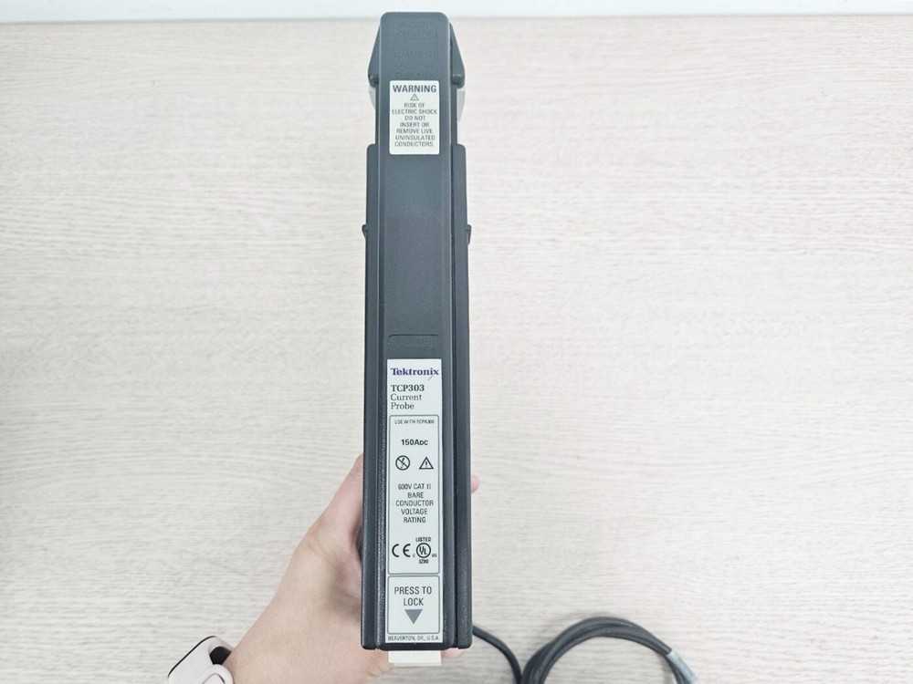 Tektronix TCP303 150A AC/DC Current Probe