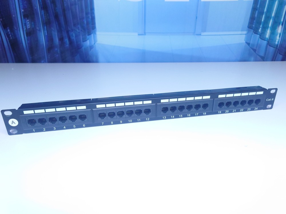 CAT6 24-PORT RACK-MOUNT PATCH PANEL