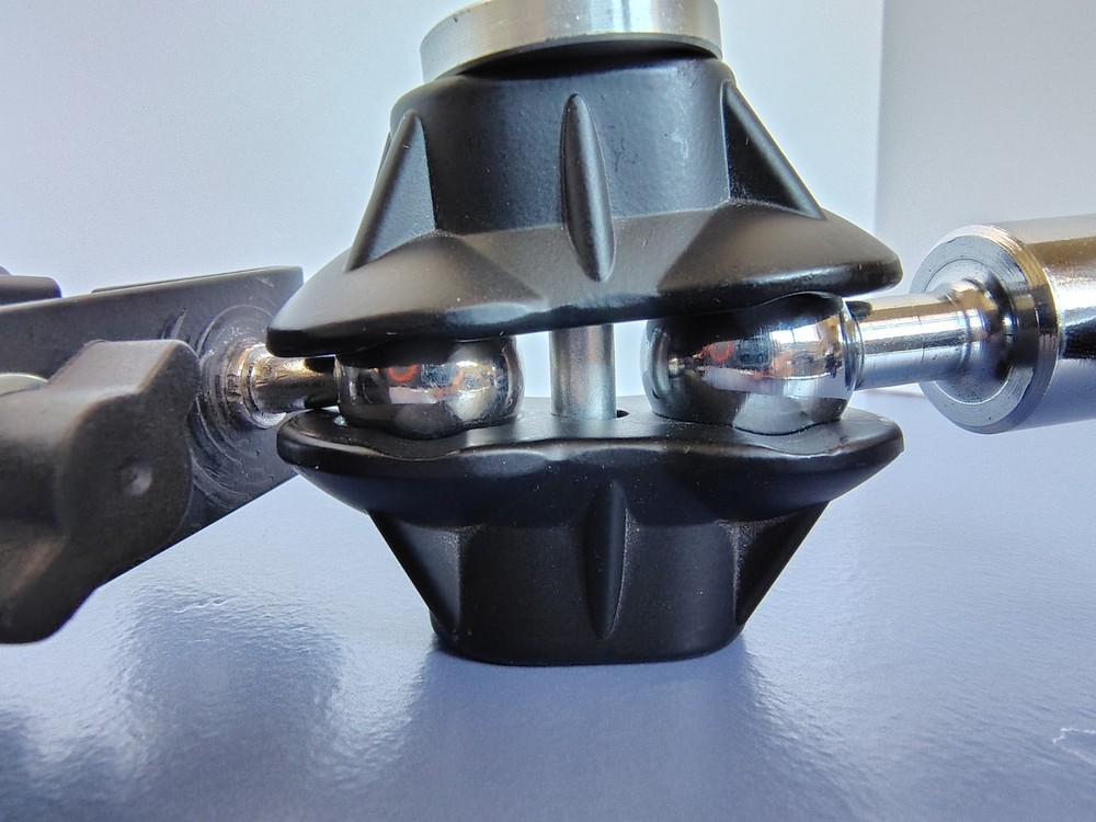 Phottix Varos Pro BG , Double Ball Joint adapter, Elbow Hinge.