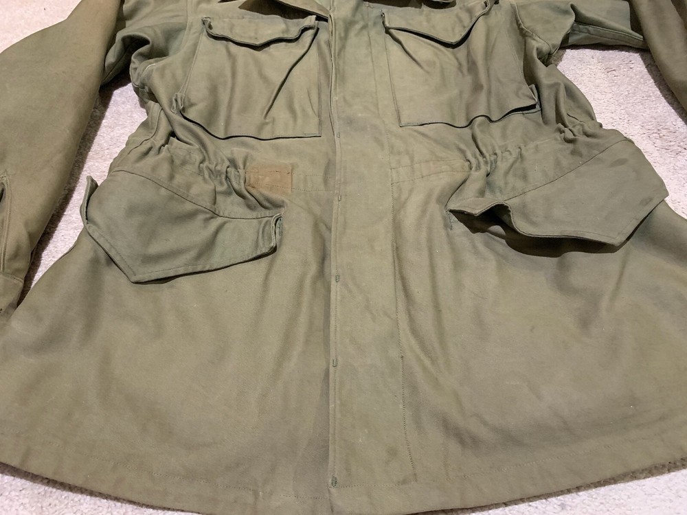 US Military Field Jacket M-1943 OD Green WWII Button Front Dated 1945 Size 34R