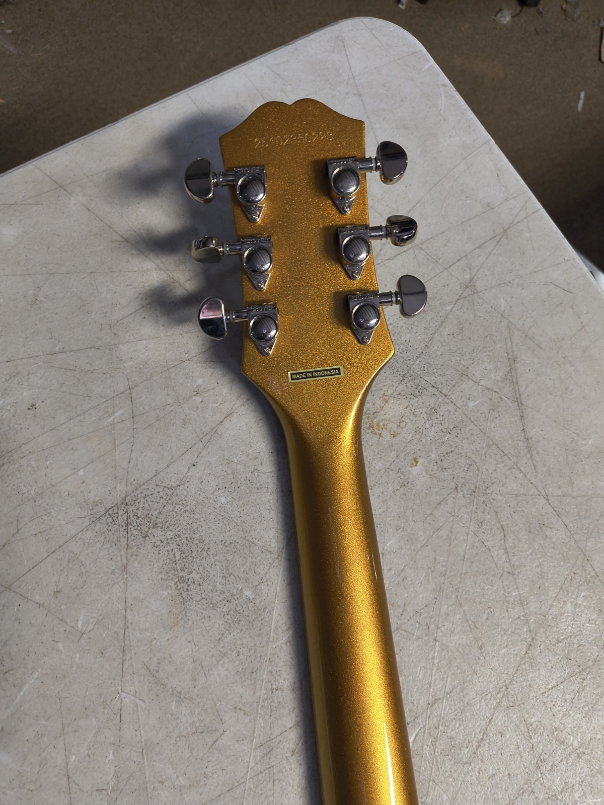 Epiphone Les Paul Modern Pro Electric Guitar - Metallic Gold, cracked, read all